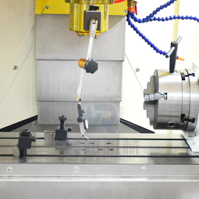 เครื่อง CNC Milling Center แนวตั้ง 4 แกนเครื่อง Mini VMC VMC840