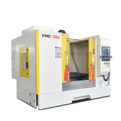 ศูนย์เครื่องจักรกล VMC แนวตั้ง CNC 4 แกน VMC 1050 พร้อมตัวควบคุมซีเมนส์