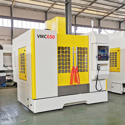 เหล็กหล่อเกรดสูง Vmc เครื่องกลึงแนวตั้งศูนย์กลึง Hard Cnc 3 Axis
