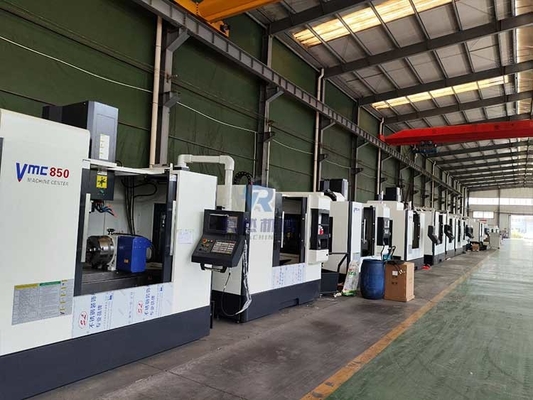 5 Axis Precise VMC850 Vertical CNC Machining Center 8000rpm Spindle 16/24 เครื่องเปลี่ยนเครื่องมือ
