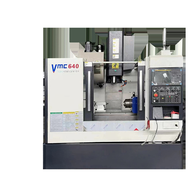CNC ศูนย์แปรรูปตั้งขนาดเล็ก VMC640 เครื่องแปรรูปศูนย์แปรรูปสี่แกน