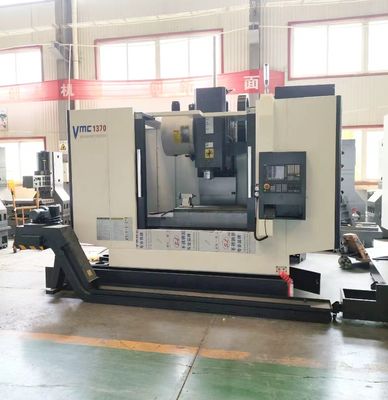 ผู้ผลิตศูนย์แมชชีนนิ่งเซ็นเตอร์แนวตั้ง CNC 4 แกน OEM Vmc1370