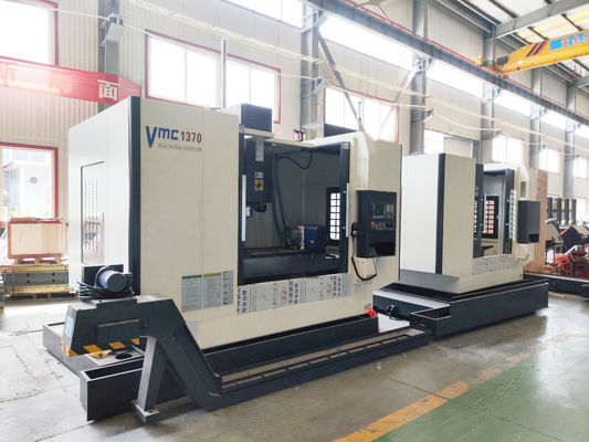 ผู้ผลิตศูนย์แมชชีนนิ่งเซ็นเตอร์แนวตั้ง CNC 4 แกน OEM Vmc1370